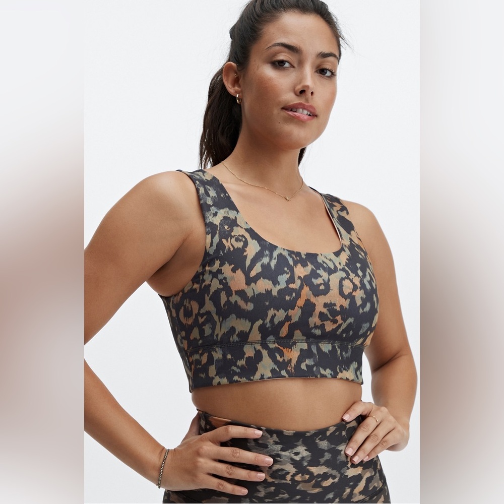 Fabletics Harlow Reversible Sports Bra in WILD CAMO/ GAIA, Small